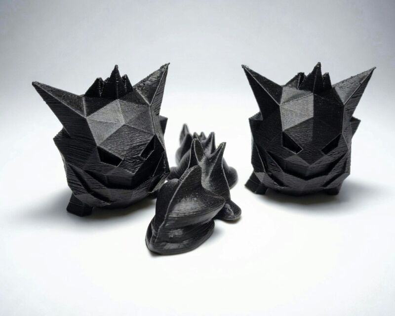 Černé 3D tištěné figurky